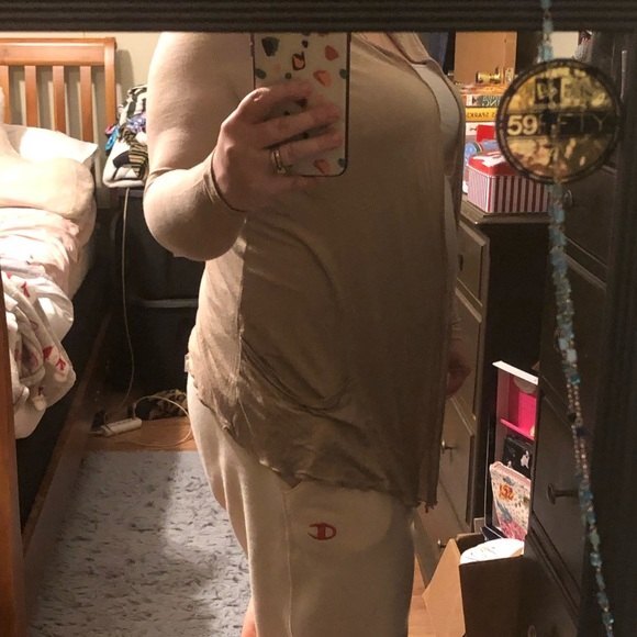 Heart hips cardigan size medium - Picture 6 of 8